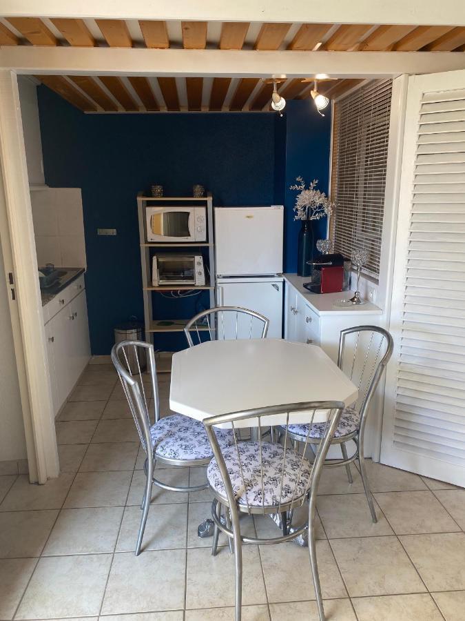 Joli Appartement Mezzanine Avec Parking La Roquille Agde Luaran gambar