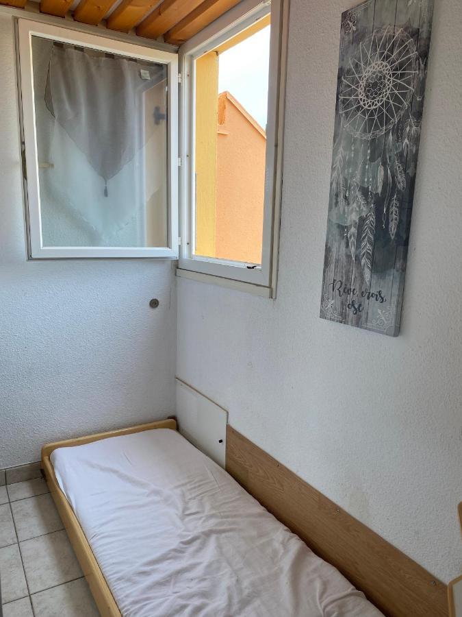 Joli Appartement Mezzanine Avec Parking La Roquille Agde Luaran gambar