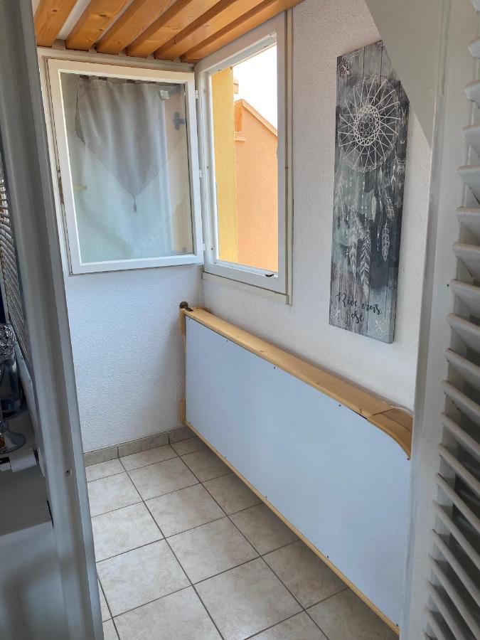 Joli Appartement Mezzanine Avec Parking La Roquille Agde Luaran gambar